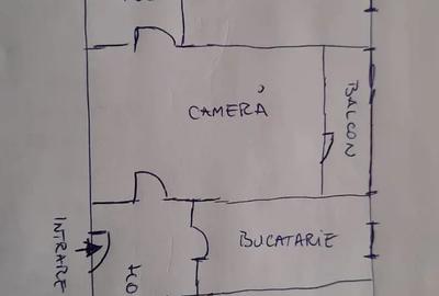 Apartament cu 3 camere semidecomandat în Central - 1