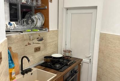 Universitate, 3 camere 107 mp, Piata Rosetti - 14