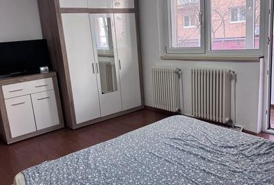 Garsonieră decomandată în Central - 1