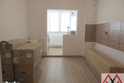 Apartament cu 4 camere semidecomandat în Berceni - 14