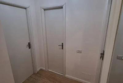 Apartament cu 3 camere decomandat în Capitol - 1