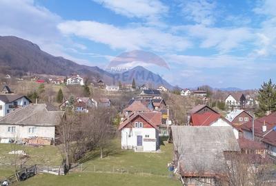 Casă cu 4 camere cu Teren 1915 Mp în Bran - 2