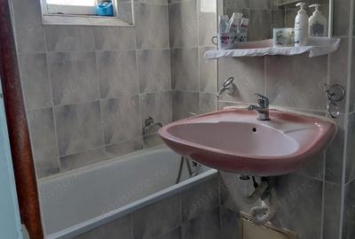 Apartament cu 3 camere decomandat în Micro 19 - 10