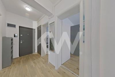 Apartament cu 3 camere decomandat, mobilat în Tractorul - 8