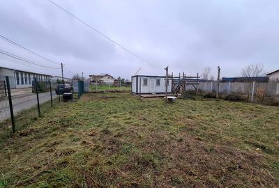 Vând teren cu anexa locuibila - 1