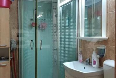 Apartament cu 3 camere decomandat în Turda - 11