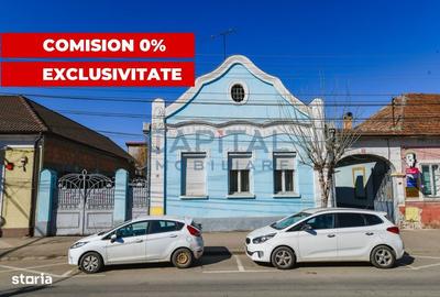 Casă cu 4 camere cu Canalizare în Central - 1