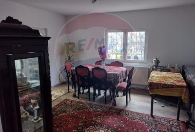 Casă cu 6 camere cu Teren 1000 Mp în Central - 3