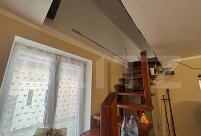 Casa de vanzare, cu 6 camere, 200 mp, zona Hotar - 2