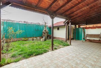 Casă cu 5 camere cu Canalizare în Central - 2