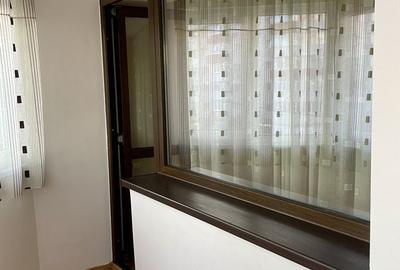 Apartament cu 2 camere decomandat în 1 Mai - 2