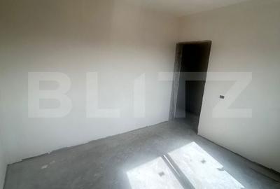 Casă cu 3 camere cu Teren 180 Mp în Săcălaz