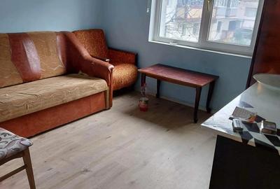 Apartament de vanzare - 3