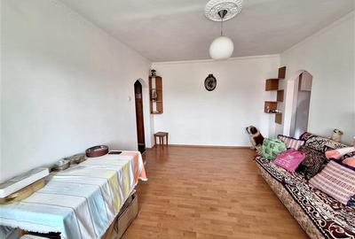 Apartament cu 2 camere semidecomandat în Orizont