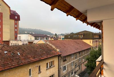 Apartament decomandat apropiat de centru