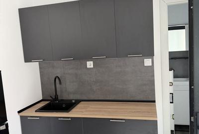 Spațiu comercial, în Valea - 8