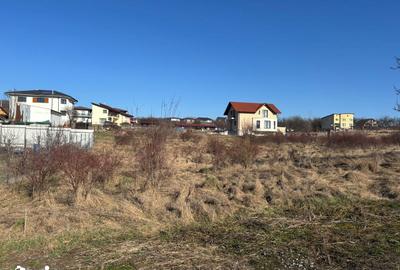 Teren de 519 mp, în Iris