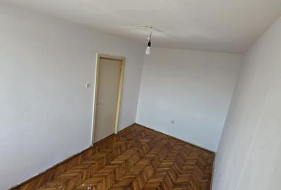 Apartament cu 2 camere decomandat în Palazu Mare - 6