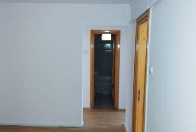 Spațiu comercial, de 67 mp, în Central - 3