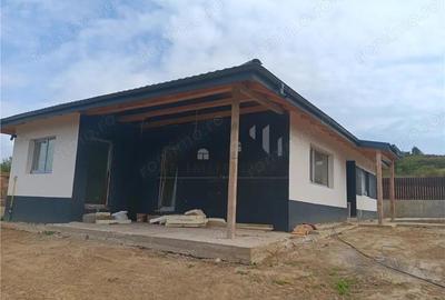 Barnova CASA PARTER su 101mp 4cam 2 bai 450mp teren toate utilitatile la gata - 2