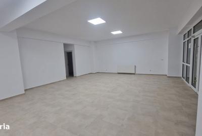 Spațiu comercial, de 91 mp, în Gării - 1