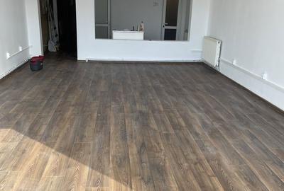 Spațiu comercial, de 120 mp, în Semicentral - 3