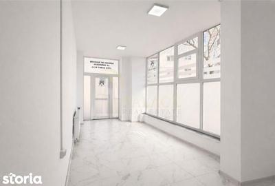 Spațiu comercial, de 121 mp, în Central - 1