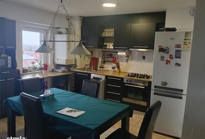 Apartament cu 3 camere decomandat în Central - 1