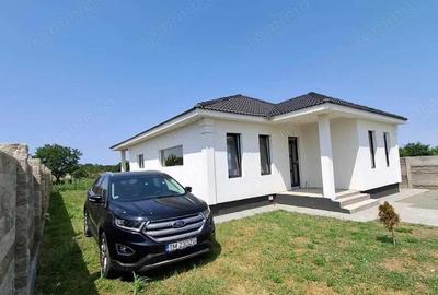 COMISION 0% | Casa Individuala | Comuna Padureni | 4 Camere - 2