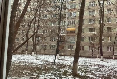 Apartament 3 camere, 46 mp, renovat, parter, metrou Raul Doamnei - 2