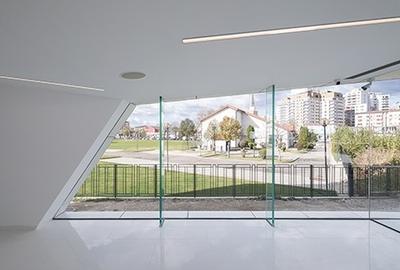 Cladire de birouri - arhitectura exceptionala! - 9