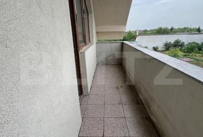 Apartament de 4 camere , 2 balcoane , 93 mp, zona Careiului - 6