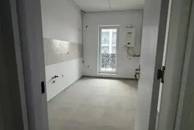 Apartament cu 2 camere decomandat în Theodor Pallady