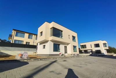 Casă individuală cu 4 camere cu Canalizare în Burdujeni - 11