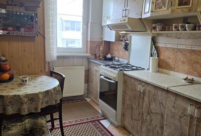 Apartament cu 2 camere semidecomandat în Central - 1