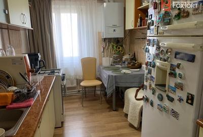 Apartament de vanzare cu 3 camere si 2 bai, etaj 2, zona Lipovei - 2
