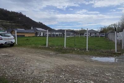 Teren de 544 mp, în Central - 2