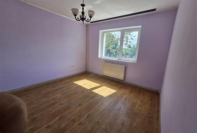 Apartament cu 3 camere decomandat, mobilat în Poștei - Bucov - 3