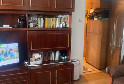 Apartament cu 2 camere semidecomandat în Km 4-5 - 6