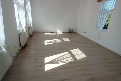Spațiu comercial, de 40 mp, în Mediaș - 5