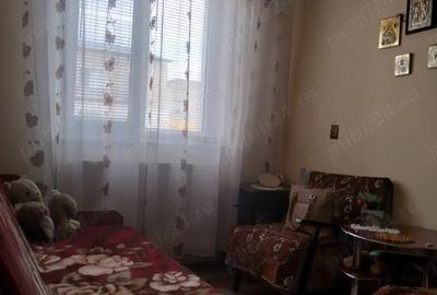 Vand apartament cu 3 camere - 8
