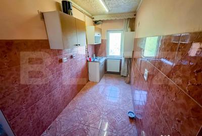 Apartament cu 3 camere semidecomandat în Central - 4