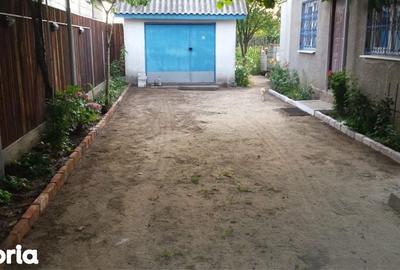 Casă cu 2 camere cu Teren 70 Mp în Malu Mare - 2