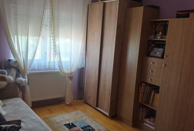 Apartament cu 3 camere decomandat în Sâmbăteni - 3