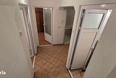 Apartament cu 3 camere decomandat în Central - 4
