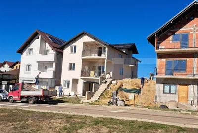 Casă cu 7 camere cu Teren 300 Mp în Burdujeni - 1