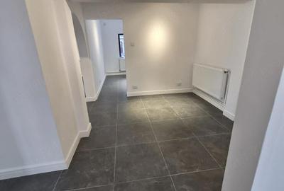 Apartament cu 5 camere decomandat în Est - 5