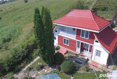 Casă cu 6 camere cu Teren 3600 Mp în Dărmănești - 2
