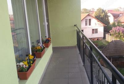 Persoana fizica inchiriez apartament 3 camere in vila cu 8 apartamente in zona Str. Bieltz - 10