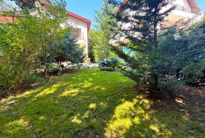 Casă cu 5 camere în Băneasa
